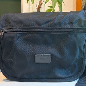 Tumi Ballistic Nylon Messenger Bag / with Camera inserts